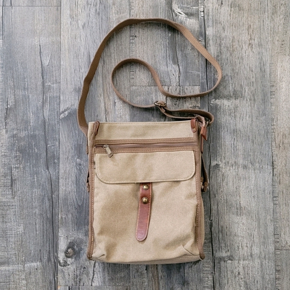 Cargoit Canvas Messenger Bag